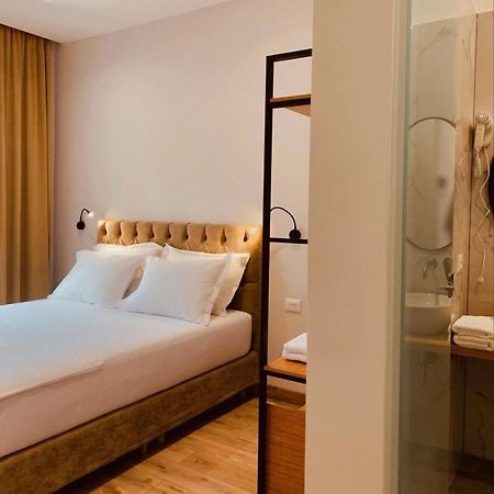 Merly Hotel Përmet Екстериор снимка