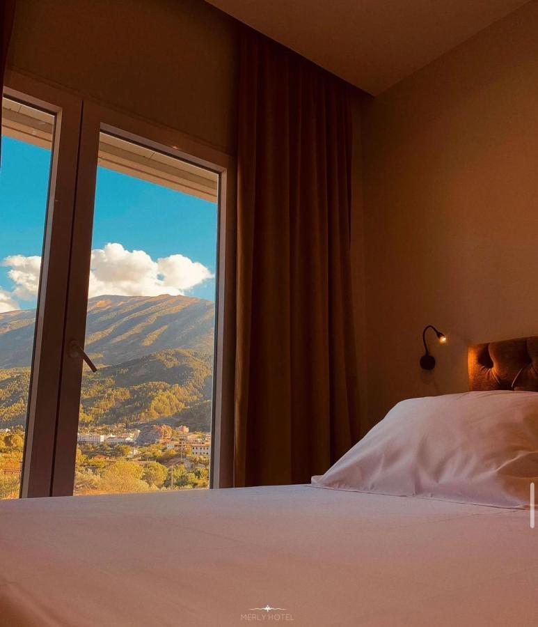 Merly Hotel Përmet Екстериор снимка