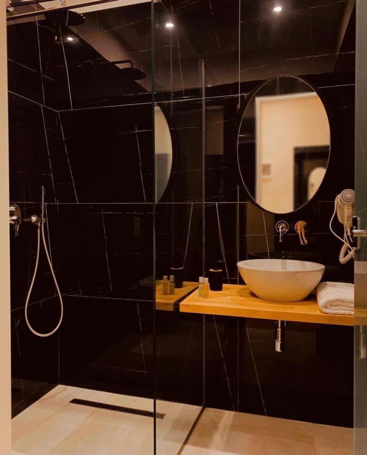Merly Hotel Përmet Екстериор снимка