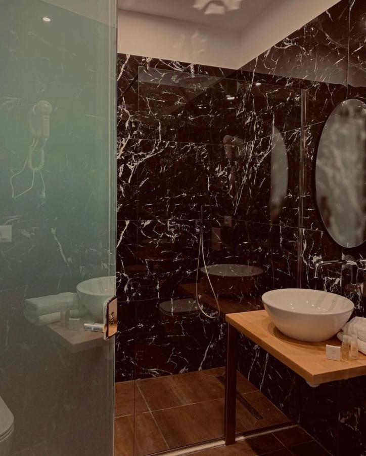 Merly Hotel Përmet Екстериор снимка