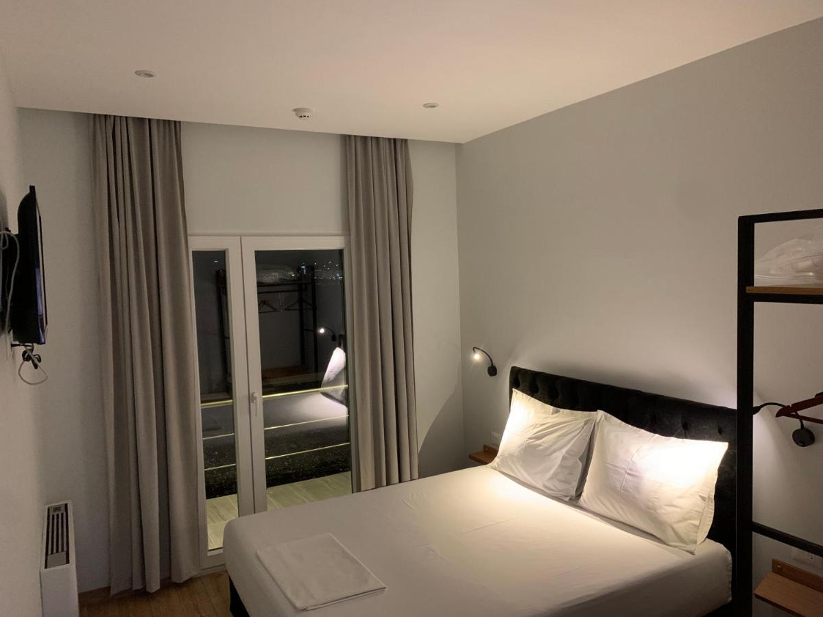 Merly Hotel Përmet Екстериор снимка